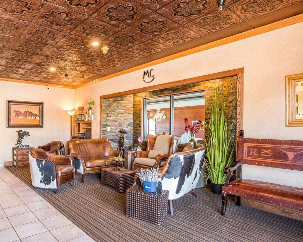 Miles Hotel